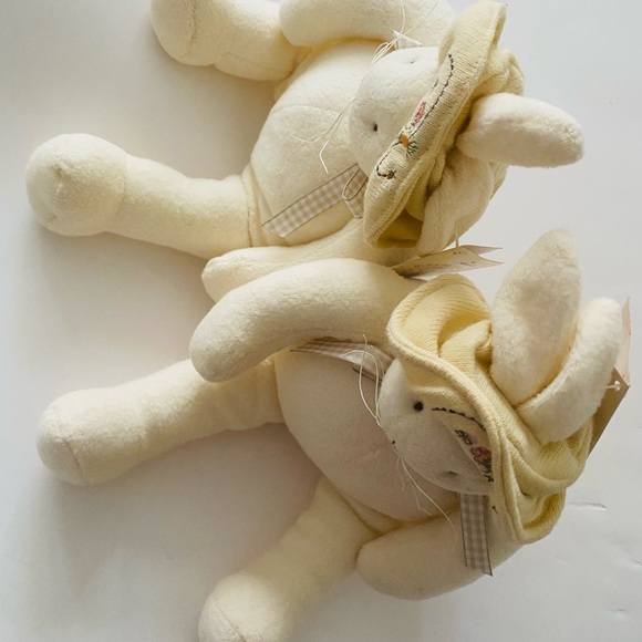 HALLMARK BUNNIES BY THE BAY "BAYLEE" 2002 Plush Bunny Rabbit Lot of 2 - Picture 2 of 16